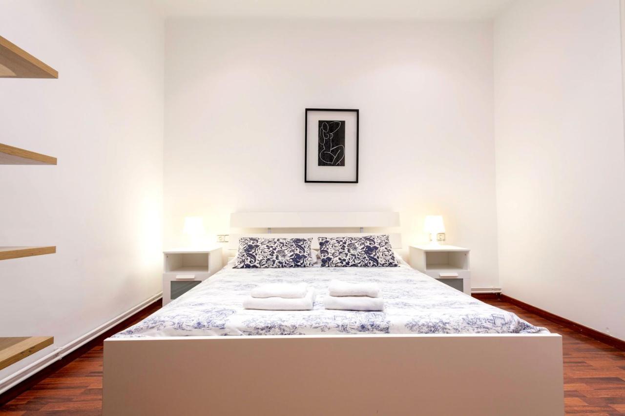 Barcelona Comtal Apartments Luaran gambar